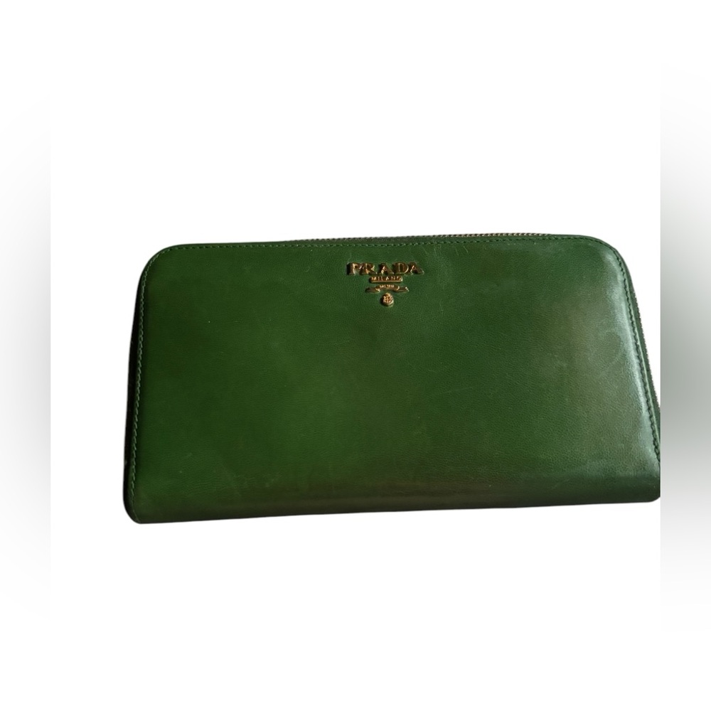 Prada Green Long Leather Zipper Wallet Excellent Condition - Picture 13 of 16